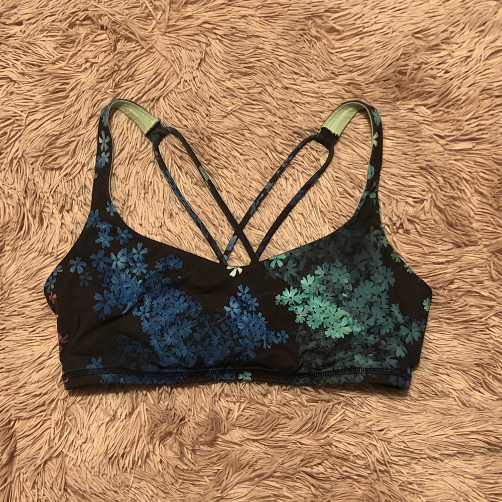 Lululemon sports bra - Picture 1 of 5